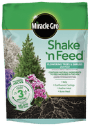Miracle-Gro Shake 'n Feed: Trees & Shrubs (4.5 lb) - GrowDaddy